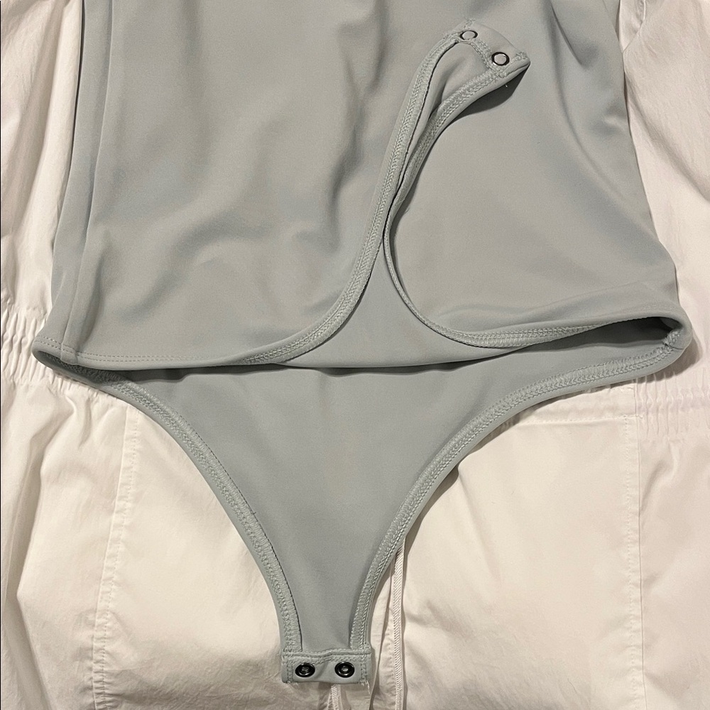 Express Teal Bodysuit - Picture 4 of 4